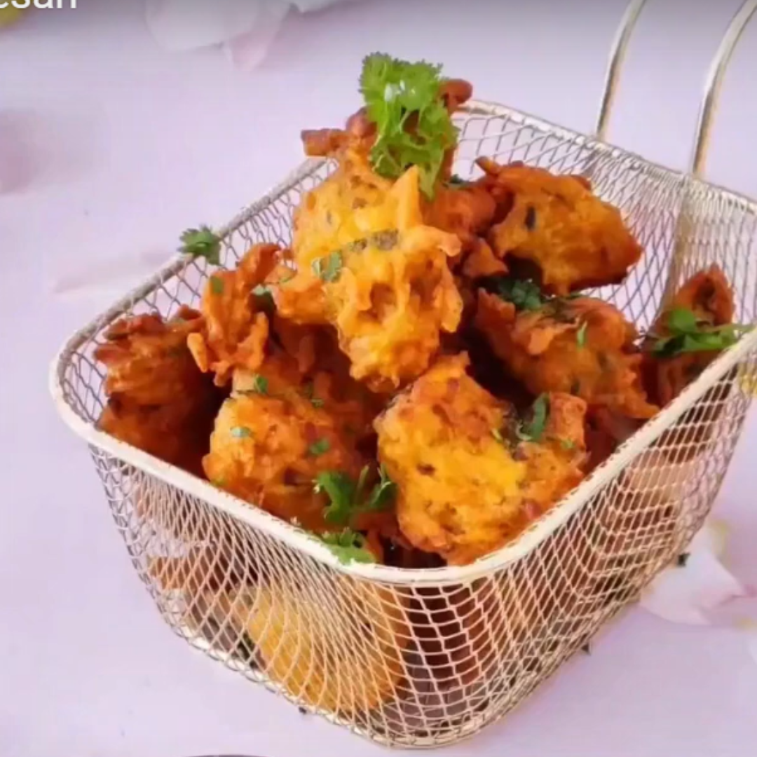 Lachha Aloo Pakoda