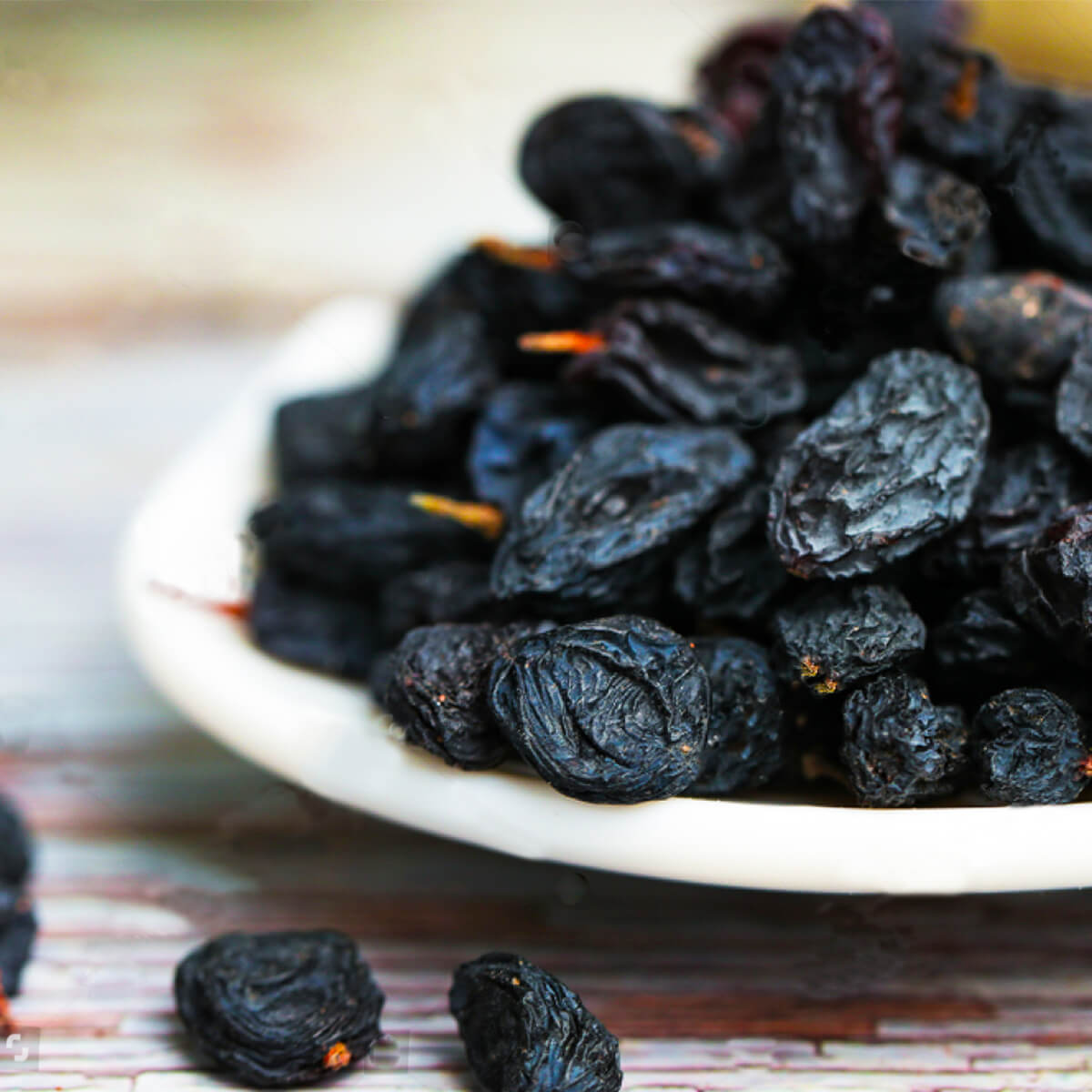 Black Persian Raisins.